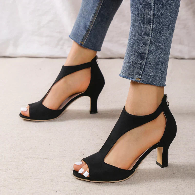 Elvira Heels