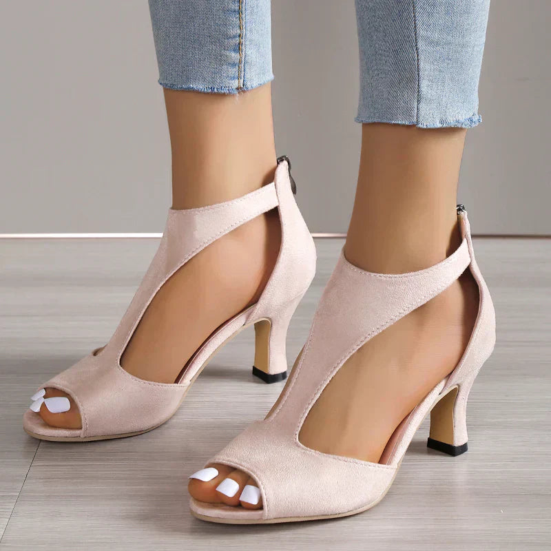 Elvira Heels