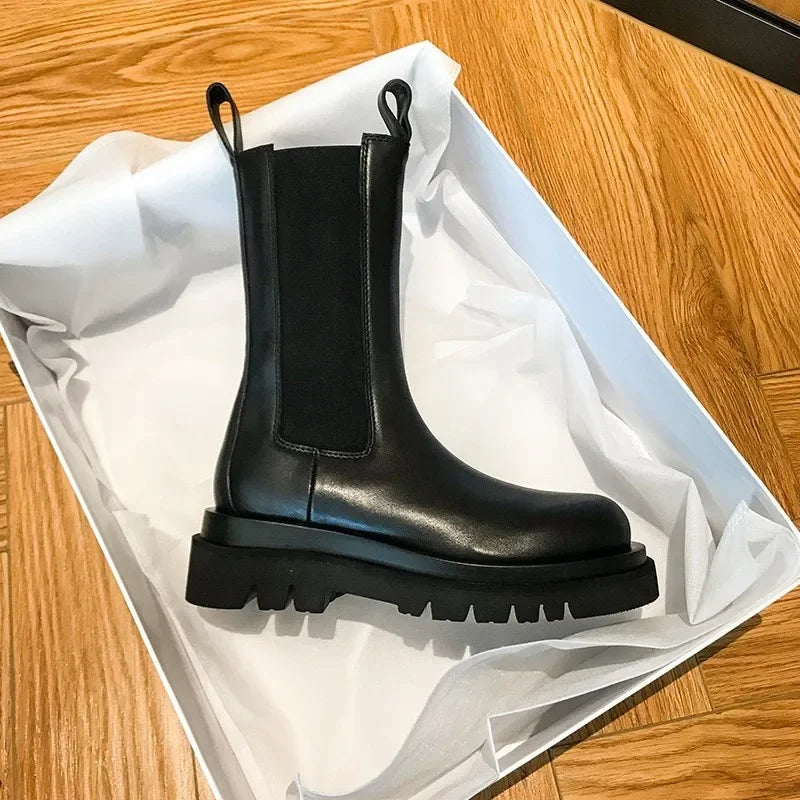 VÉDA™ CHUNKY LEATHER CHELSEA BOOTS
