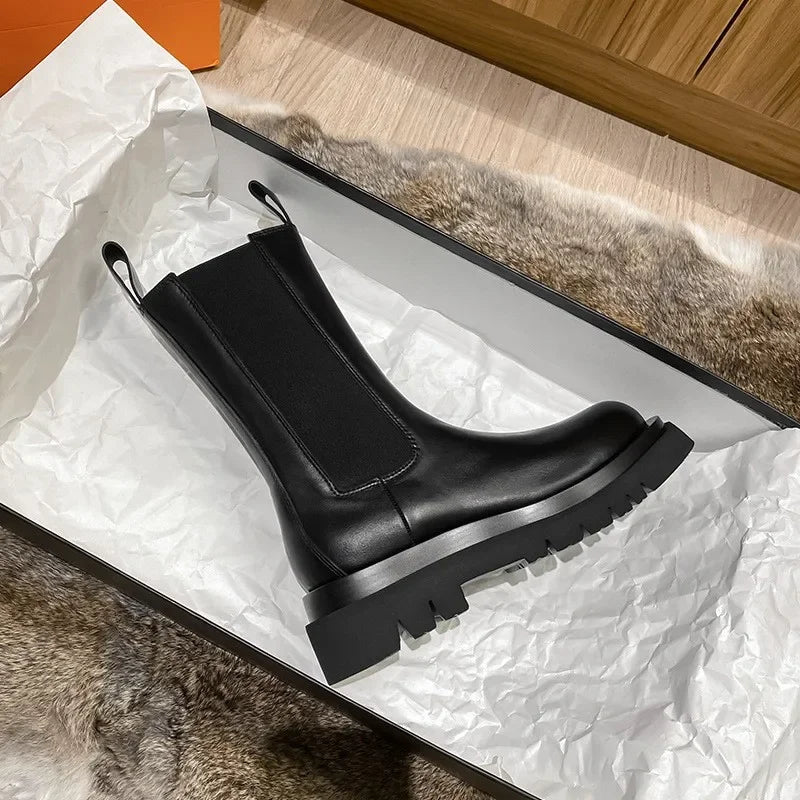 VÉDA™ CHUNKY LEATHER CHELSEA BOOTS